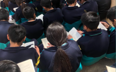 Leer para comprender en secundaria a través de la narrativa latinoamericana.